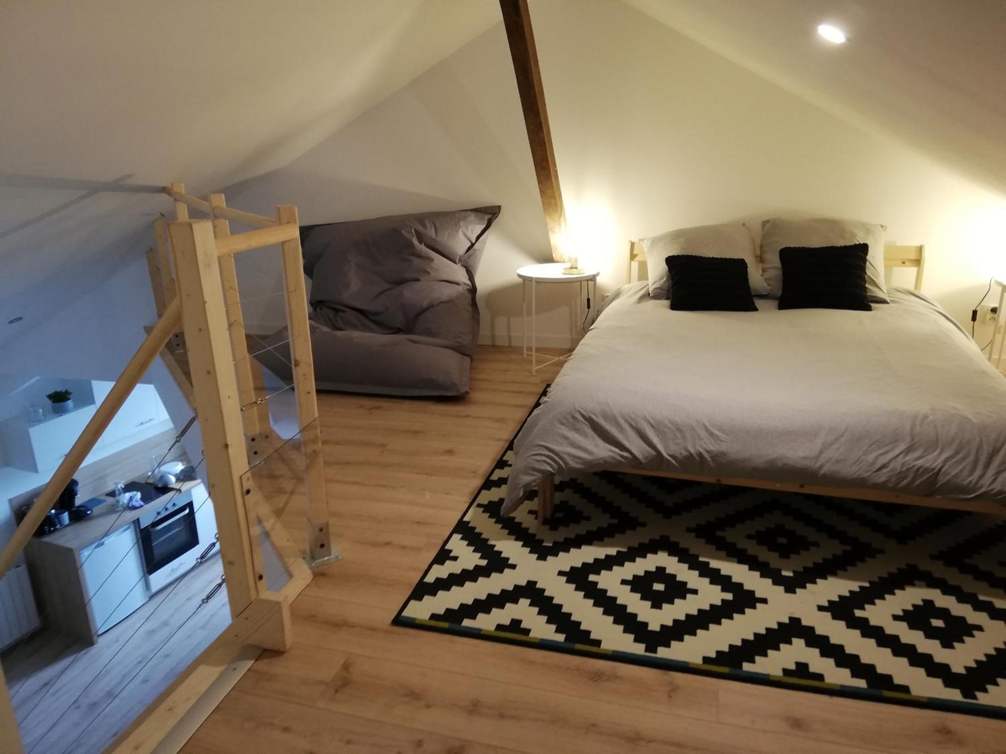 T2 Duplex Segre - Hyper Centre - Wifi - Netflix Apartment Bagian luar foto
